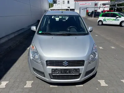Gebraucht Suzuki Splash Club 94 PS (69 kW) 2011 Silber Kleinwagen