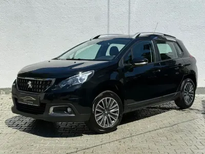 Gebraucht Peugeot 2008 Active 82 PS (60 kW) 2018 Schwarz SUV
