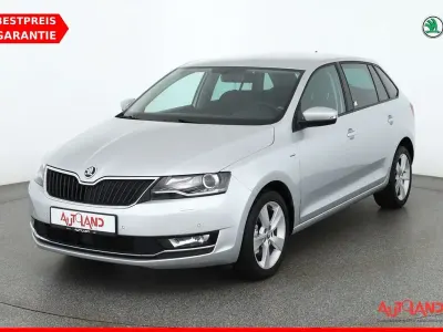 Gebraucht Skoda Rapid 125 PS (91 kW) 2018 Brilliant silber met. Kleinwagen