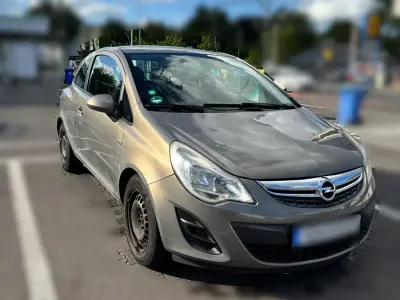 Gebraucht Opel Corsa 86 PS (63 kW) 2011 Andere farben Kleinwagen