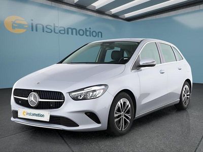 Usata Mercedes B200 150 CV (110 kW) 2025 Argento Monovolume