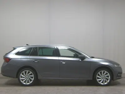 Gebraucht Skoda Octavia Style 150 PS (110 kW) 2022 Grau Kombi