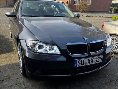 Gebraucht BMW 325 Sport Line 218 PS (160 kW) 2006 Grau Limousine