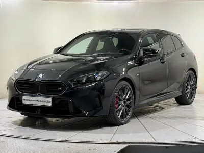 Gebraucht BMW M135 Performance 317 PS (233 kW) 2025 Schwarz Kleinwagen