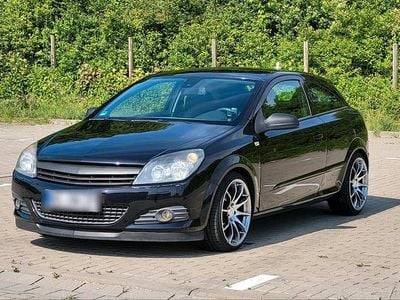 Opel Astra GTC