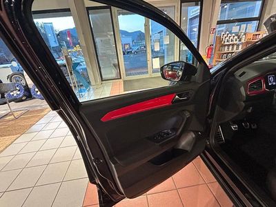 Second-hand VW T-Roc Sport 150 CP (110 kW) 2021 Negru SUV