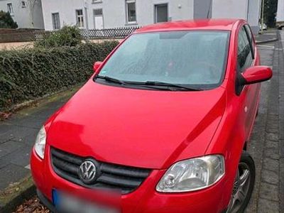 Gebraucht VW Fox Style 60 PS (44 kW) 2011 Rot Kleinwagen