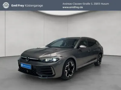 Neu VW Passat R-line 150 PS (110 kW) 2026 Grau Kombi
