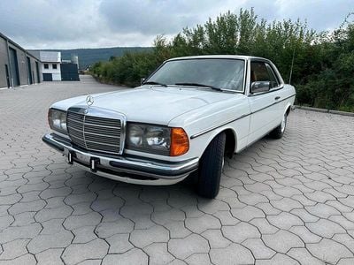 Weiß Gebraucht 1979 Mercedes 230 Coupé | 16.950 €