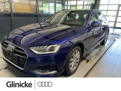 Gebraucht Audi A4 Design 122 PS (89 kW) 2020 Navarrablau metallic Kombi