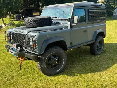 Gebraucht Land Rover Defender 113 PS (83 kW) 1998 Grau Pickup