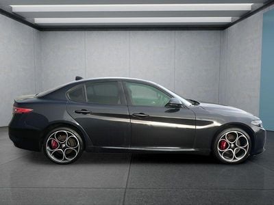 Schwarz Gebraucht 2023 Alfa Romeo Giulia Limousine | 42.949 € (Etwas zu teuer)