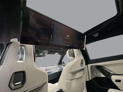 Usata BMW M760e Comfort Edition 381 CV (280 kW) 2025 Grigio Berlina