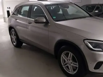 Gebraucht Mercedes GLC220 Exclusive 194 PS (142 kW) 2020 Silber SUV