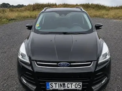 Gebraucht Ford Kuga 179 PS (131 kW) 2016 Schwarz SUV