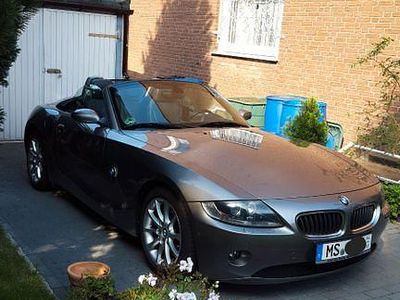 Gebraucht BMW Z4 Sport Line 170 PS (125 kW) 2005 Grau Cabrio