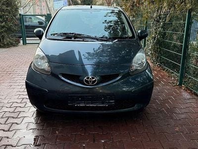 Gebraucht Toyota Aygo Basis 68 PS (50 kW) 2009 Grau Kleinwagen