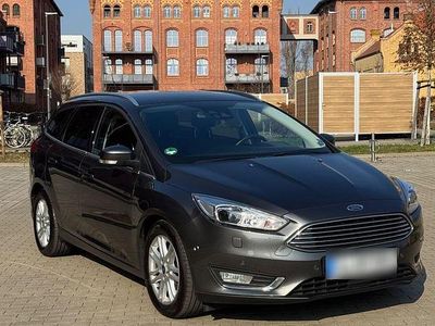 Gebraucht Ford Focus Titanium 120 PS (88 kW) 2014 Grau Kombi