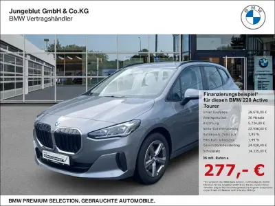 Gebraucht BMW 220 Active Tourer 156 PS (114 kW) 2025 Grau Van / Kleinbus