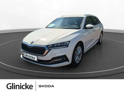 Usata Skoda Octavia Style 150 CV (110 kW) 2022 Bianco Station wagon