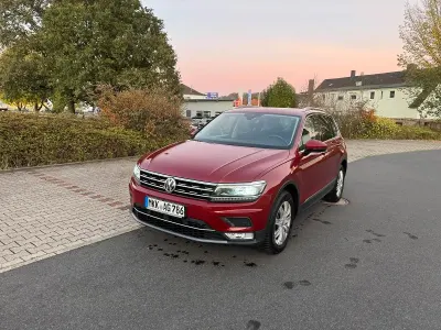 Gebraucht VW Tiguan Highline 150 PS (110 kW) 2016 Rot SUV