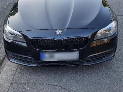 Gebraucht BMW 520 Shadowline 190 PS (139 kW) 2015 Schwarz Kombi