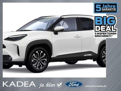 Neu Toyota Yaris Hybrid 131 PS (96 kW) 2026 Super white 2 Kleinwagen