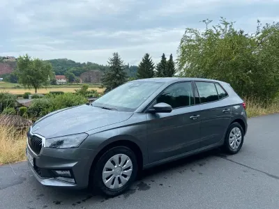 Neu Skoda Fabia Essence 95 PS (69 kW) 2026 Graphitegrau metallic Kleinwagen