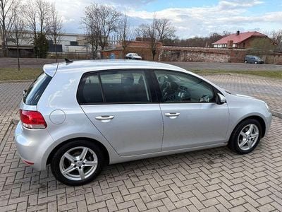 Gebraucht VW Golf VII Comfortline 140 PS (102 kW) 2012 Silber Limousine