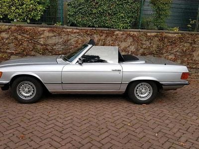 Usata Mercedes SL280 185 CV (136 kW) 1981 Argento Cabrio