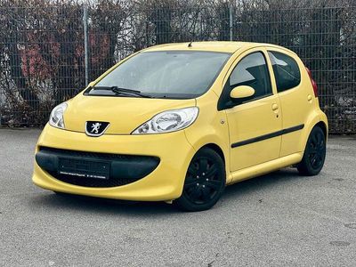 Gebraucht Peugeot 107 68 PS (50 kW) 2006 Gelb Kleinwagen