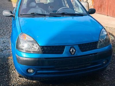 Gebraucht Renault Clio II 75 PS (55 kW) 2002 Blau Kleinwagen