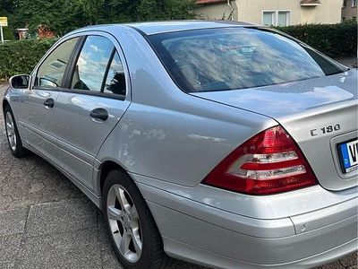 Mercedes C180