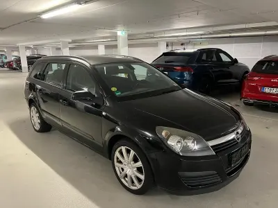 Gebraucht Opel Astra Sport 105 PS (77 kW) 2006 Schwarz Kombi