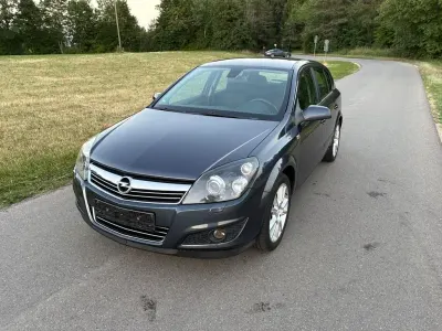 Gebraucht Opel Astra Innovation 116 PS (85 kW) 2008 Grau Limousine