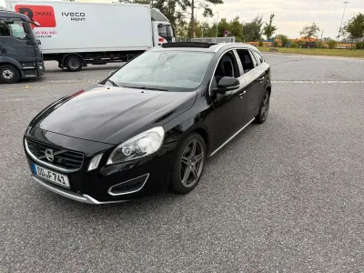 Gebraucht Volvo V60 Summum 205 PS (150 kW) 2011 Schwarz Kombi