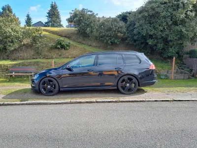 Gebraucht VW Golf VII R-line 150 PS (110 kW) 2016 Schwarz Kombi