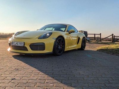 Porsche Cayman GT4