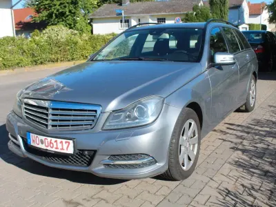 Gebraucht Mercedes C200 136 PS (100 kW) 2011 Grau Kombi