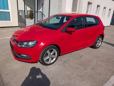 Gebraucht VW Polo 90 PS (66 kW) 2015 Rot Limousine