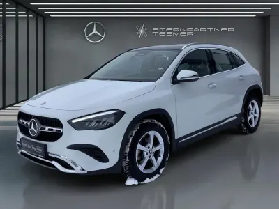 Używany Mercedes GLA200 Progressive 150 KM (110 kW) 2023 Biały SUV
