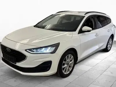Gebraucht Ford Focus Titanium 120 PS (88 kW) 2022 Blau Kombi
