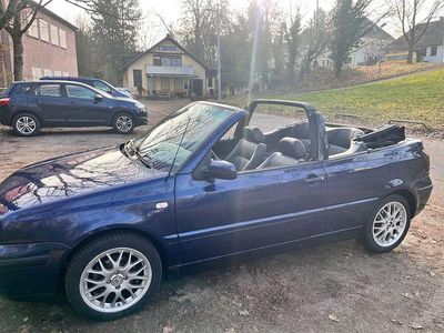Gebraucht VW Golf Cabriolet Conceptline 90 PS (66 kW) 2003 Blau Cabrio