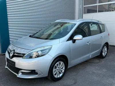 Gebraucht Renault Scénic Initiale Paris 132 PS (97 kW) 2014 Silber Van / Kleinbus