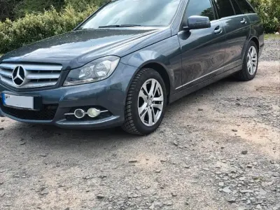 Gebraucht Mercedes C240 170 PS (125 kW) 2014 Grau Kombi