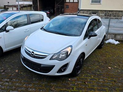 Gebraucht Opel Corsa Color Edition 87 PS (63 kW) 2012 Weiß Kleinwagen