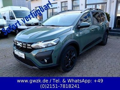 Schiefergrau Gebraucht 2024 Dacia Jogger Extreme Van / Kleinbus | 21.250 € (Fairer Preis)