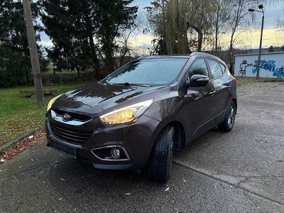 Braun Gebraucht 2014 Hyundai ix35 SUV | 10.300 € (Fairer Preis)