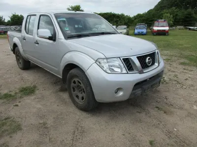 Gebraucht Nissan Navara SE 190 PS (139 kW) 2011 Silber Pickup