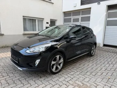 Gebraucht Ford Fiesta Active 101 PS (74 kW) 2019 Schwarz Kleinwagen